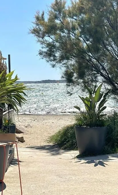 Apartment Appartement En Face Mer Six-Fours-les-Plages France